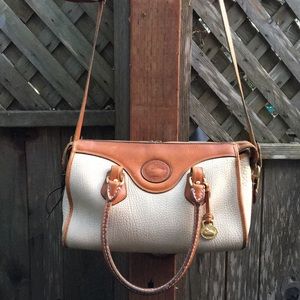 Dooney & Bourke purse 🦆